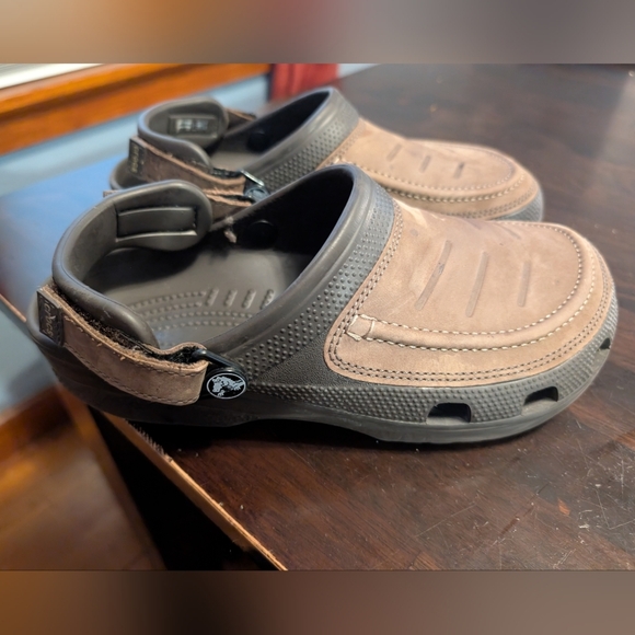 Crocs Yukon Vista w/ Adjustable Strap, Men's 7, Brown - Picture 2 of 6